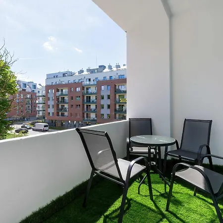 Apartament Cosy With A Balcony Close To The Old Town By Renters