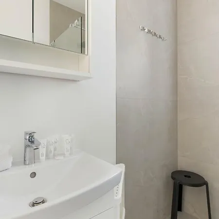 Apartament Cosy With A Balcony Close To The Old Town By Renters *