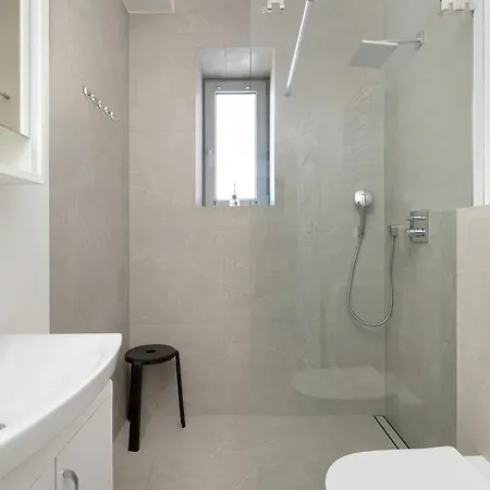 Cosy With A Balcony Close To The Old Town By Renters アパート *